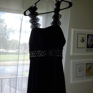 Lulu's size s sent black dress